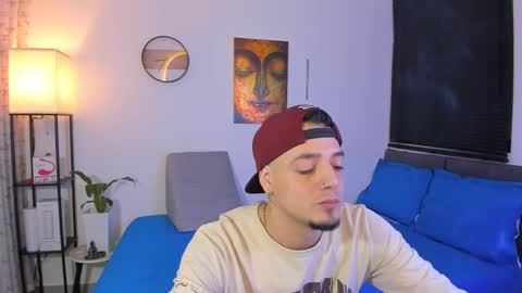 kendel_dimitri online show from June 6, 9:25 am