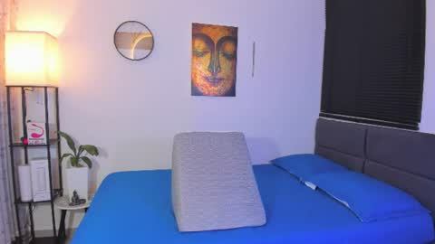 kendel_dimitri online show from June 21, 5:54 am