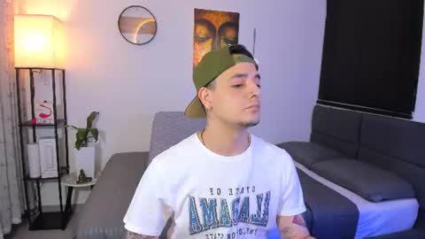 kendel_dimitri online show from July 4, 4:40 am