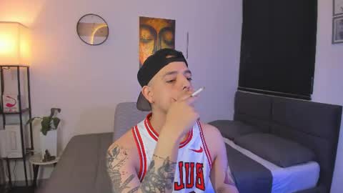 kendel_dimitri online show from July 20, 5:44 am