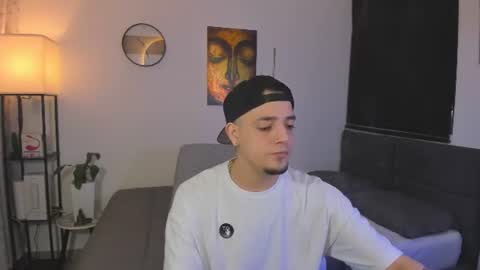 kendel_dimitri online show from July 22, 7:33 am