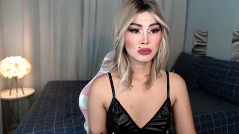 KENDRA online show from June 19, 11:30 pm