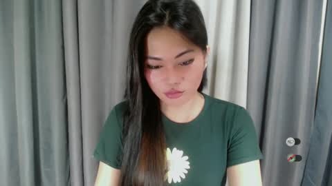 Snapshot of kendra_slut chatting on February 28, 6:20 pm K E N D R A online show from February 28, 6:20 pm