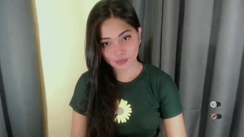 Snapshot of kendra_slut chatting on March 3, 9:26 pm K E N D R A online show from March 3, 9:26 pm
