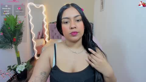 Snapshot of kendra_tay chatting on December 31, 3:01 am kendra online show from December 31, 3:01 am