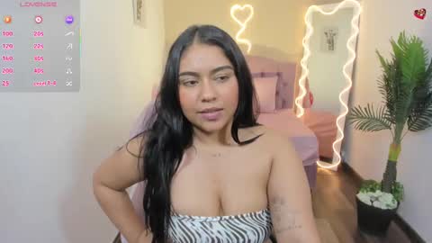 Snapshot of kendra_tay chatting on February 17, 9:24 am kendra online show from February 17, 9:24 am