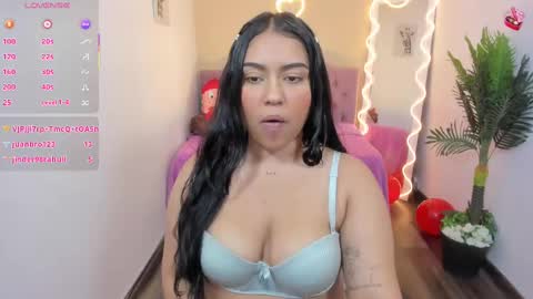 Snapshot of kendra_tay chatting on February 20, 6:39 am kendra online show from February 20, 6:39 am