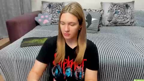 Kendra online show from November 17, 11:32 pm