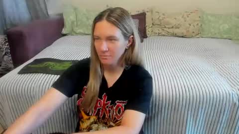 Snapshot of kendra_xx_ chatting on July 4, 11:44 pm Kendra online show from July 4, 11:44 pm