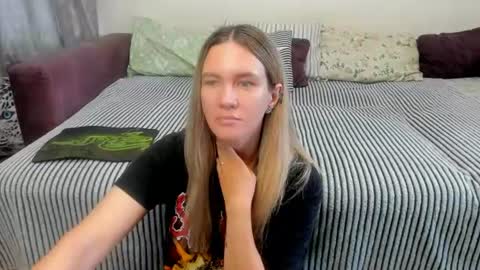 Snapshot of kendra_xx_ chatting on July 14, 2:05 am Kendra online show from July 14, 2:05 am