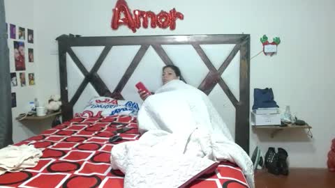 Snapshot of kendraandtommy chatting on November 26, 3:40 am Kendra And Miller online show from November 26, 3:40 am