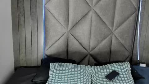 Snapshot of kendracollins_ chatting on September 27, 7:19 pm Kendra online show from September 27, 7:19 pm
