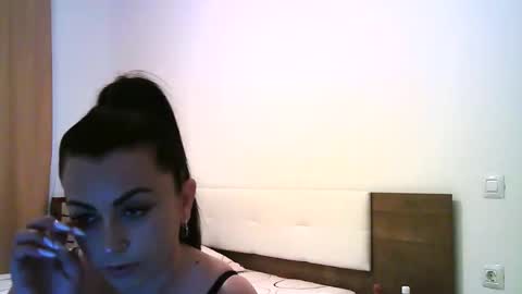 Kendra online show from April 9, 4:45 pm
