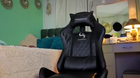 Chriss Morales online show from November 8, 2:56 am