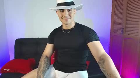 kenfit07 online show from January 15, 3:05 pm