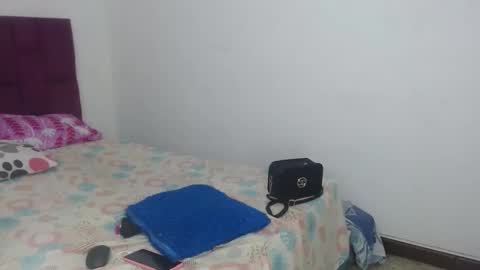 kenia_nihiara online show from June 10, 6:01 am