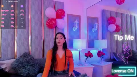 keniavelvet  online show from February 25, 5:22 pm