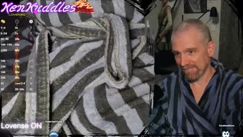 Snapshot of kenkuddles chatting on September 14, 6:12 am Ken Kuddles online show from September 14, 6:12 am