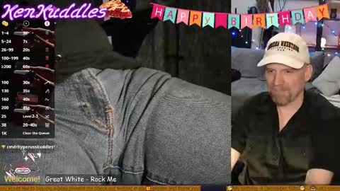 Snapshot of kenkuddles chatting on November 30, 12:47 am Ken Kuddles online show from November 30, 12:47 am