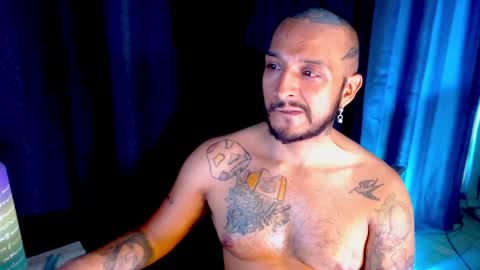 Snapshot of kenllyhot chatting on February 4, 1:56 am Kenlly online show from February 4, 1:56 am