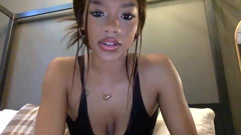 Snapshot of kennedy1024 chatting on April 6, 10:00 pm kennedy1024 online show from April 6, 10:00 pm