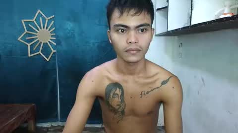 Snapshot of kenneth_jeey chatting on November 18, 1:22 am kenneth_jeey online show from November 18, 1:22 am