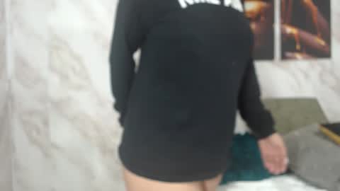 kennethcodyy online show from October 10, 11:42 am