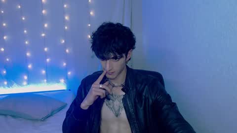 Snapshot of kenny__hot chatting on December 12, 7:15 pm kenny online show from December 12, 7:15 pm