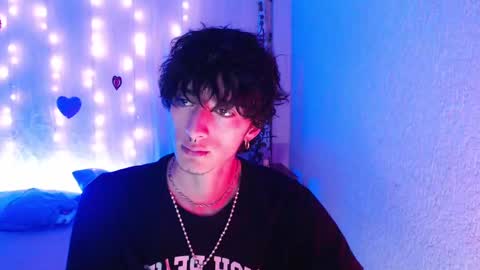 Snapshot of kenny__hot chatting on February 26, 2:25 pm kenny online show from February 26, 2:25 pm