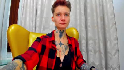 Sellena and Kenny online show from November 21, 8:40 pm