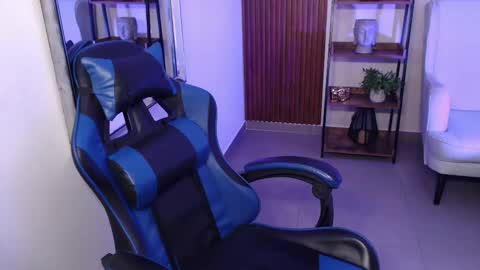 Kenya Buhle online show from December 15, 6:12 pm