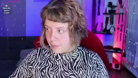 Kenzie online show from February 15, 11:56 pm