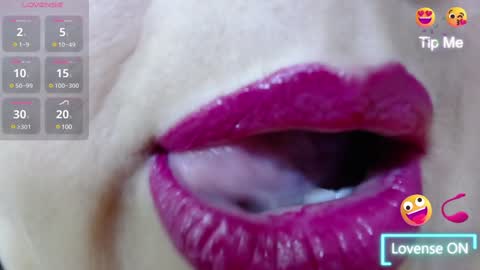 K E R L Y online show from December 18, 4:28 pm