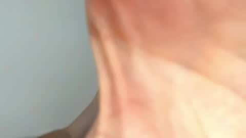 Kero online show from April 7, 8:42 pm