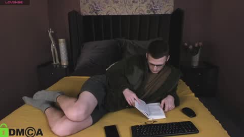 Snapshot of kerry_slay chatting on December 19, 3:07 am Kerry online show from December 19, 3:07 am