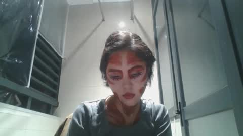 Snapshot of kerstinscotto chatting on October 31, 11:11 am Jenny online show from October 31, 11:11 am