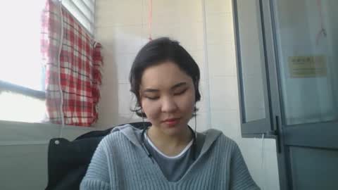 Snapshot of kerstinscotto chatting on December 14, 3:56 am Jenny online show from December 14, 3:56 am