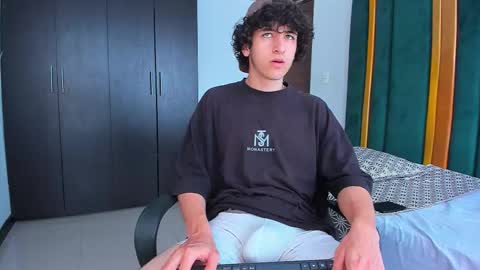 Snapshot of kervs__ chatting on September 10, 6:19 pm Kev online show from September 10, 6:19 pm