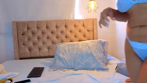 Kery Hillson online show from February 22, 2:15 pm