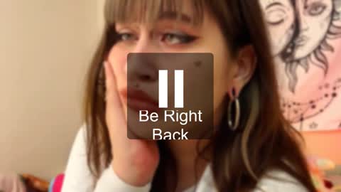 Snapshot of keshamoon chatting on December 29, 6:05 pm Kesha online show from December 29, 6:05 pm