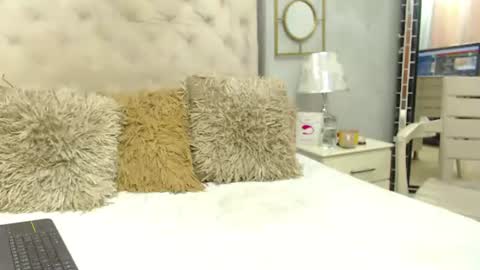 Kesly online show from June 30, 5:14 pm