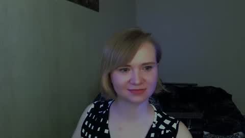 Snapshot of ketrincold chatting on June 28, 9:37 am Ketrincold online show from June 28, 9:37 am