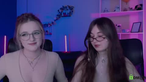 Snapshot of ketty_kitt chatting on April 25, 8:17 pm ketty_kitt online show from April 25, 8:17 pm