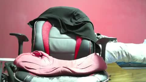 kev19922 online show from December 27, 8:39 pm