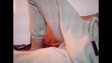 kevin0069407136 online show from March 12, 1:56 am