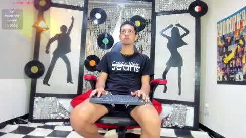 Kev online show from January 8, 3:19 am
