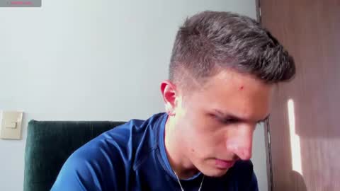 Snapshot of kevin_ahs1 chatting on July 15, 9:53 pm Kevin Ahs online show from July 15, 9:53 pm