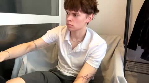 Snapshot of kevin_bucks chatting on February 5, 12:10 pm Kevin online show from February 5, 12:10 pm