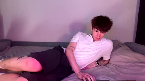 Snapshot of kevin_bucks chatting on February 13, 2:35 pm Kevin online show from February 13, 2:35 pm