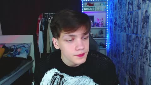 Snapshot of kevin_joestar chatting on December 7, 6:21 am Kevin online show from December 7, 6:21 am